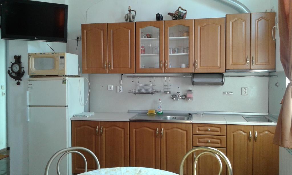 Zora Guest House Приморско Стая снимка
